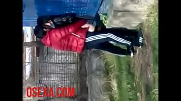 Жестко трахают сексуальную узбекскую девушку на диване